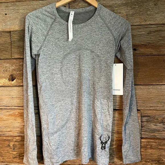 NWT - lululemon athletica swiftly tech Long Sleeve Performance Top - Picture 1 of 2